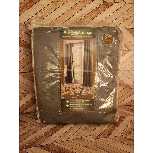New Royal Velvet Plaza Blackout Grommet Balsam Green Panel Curtains 50" x 84" - Picture 1 of 5